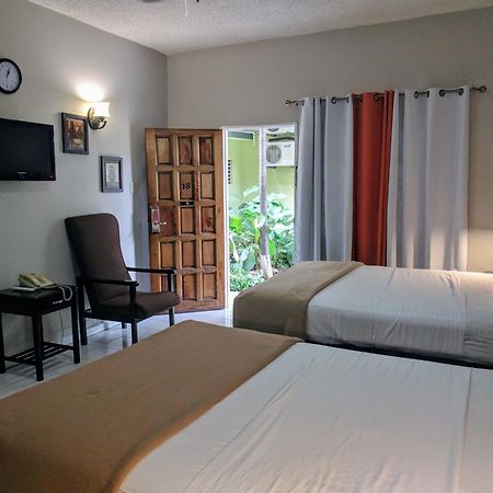 Christar Villas Hotel Kingston Zewnętrze zdjęcie