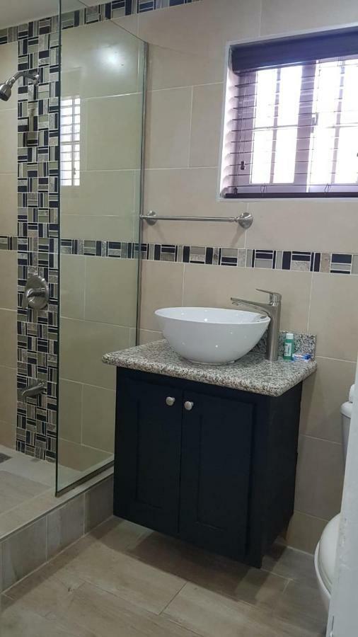Christar Villas Hotel Kingston Zewnętrze zdjęcie